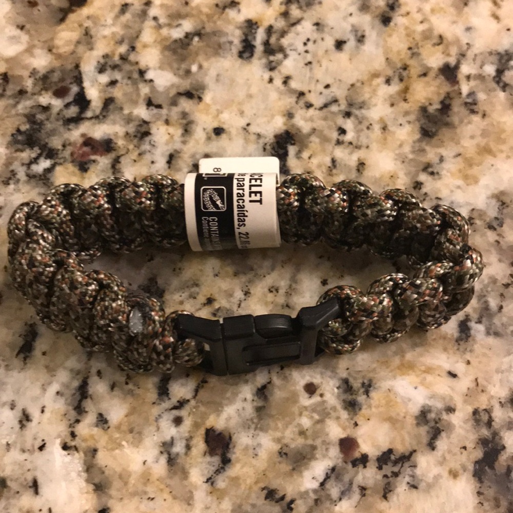 Paracord Bracelets (Lot size of 8) Camo